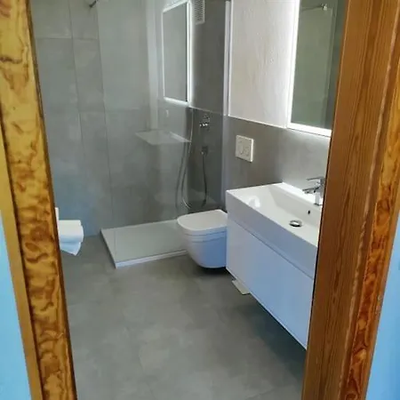 公寓 Gemuetliche In *