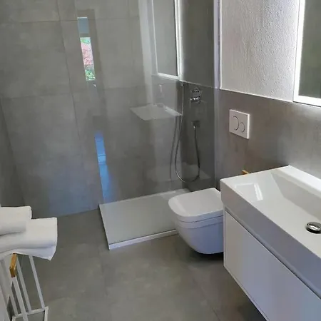 Gemuetliche In 公寓